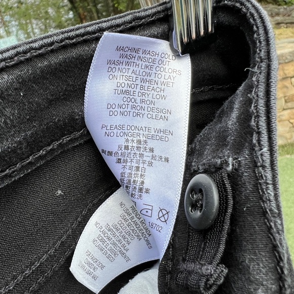 Levi's 710 Super Skinny Black Jeans - Picture 8 of 13